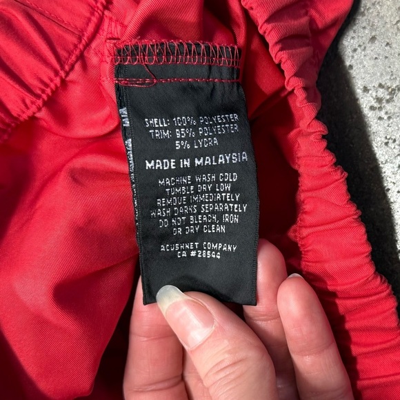 Vintage FootJoy Red Golf Windbreaker Pullover V-Neck Rain Jacket - Picture 10 of 10